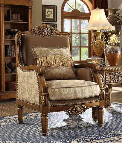 Traditional Lavish Finish Chair